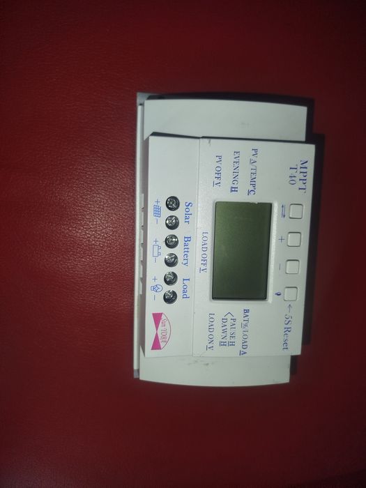 Solarny regulator ładowania