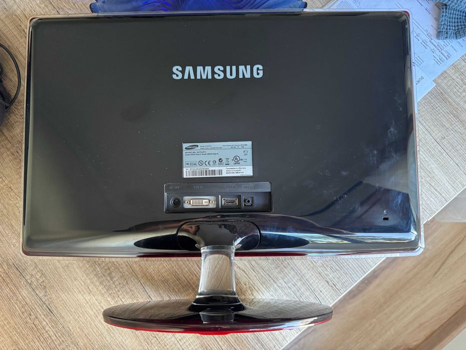 Monitor Samsung P2370H