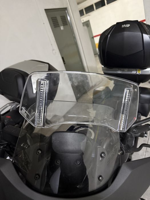 Defletor de vento mota