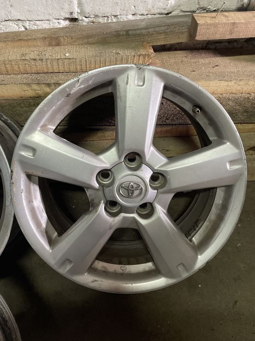 Комплект дисків r17 на Toyota rav 4 2005-2012 год