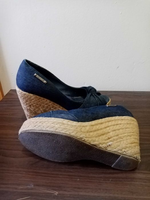 Sapatos com plataforma