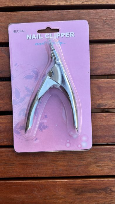 Neonail, Gilotyna do Tipsów