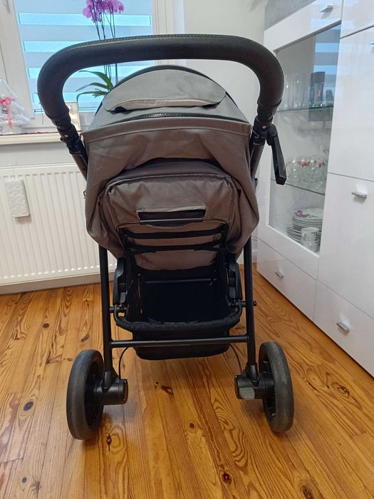 Wózek spacerowy Joie