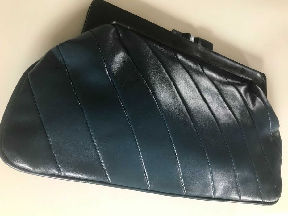 Torebka kopertówka niebieska, czarny zamek 39 x 21 cm