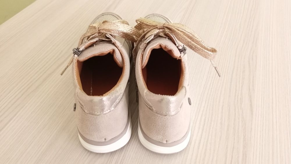 Buty sportowe, adidasy rozm. 39, beżowe, złote, kryształki, lekkie