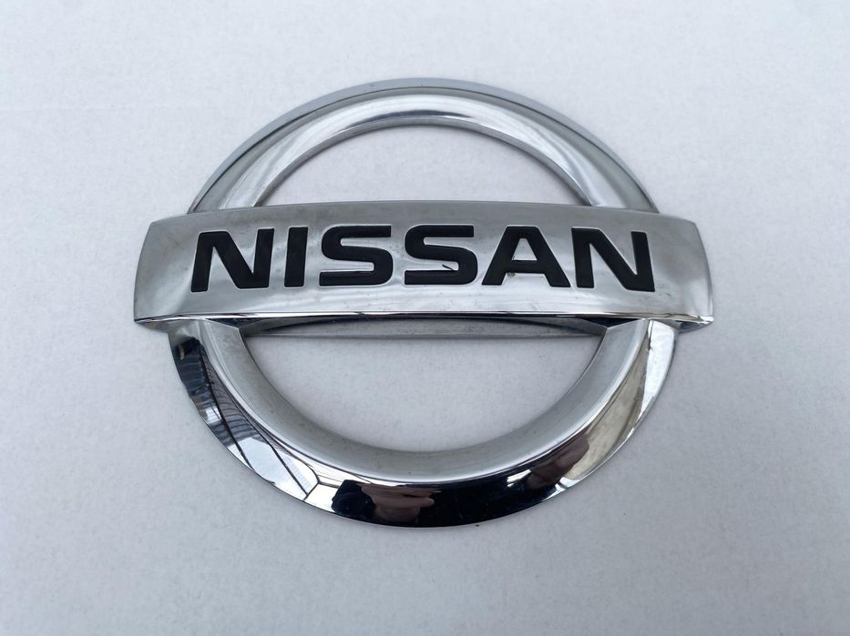 NISSAN NV400 10- ZNACZEK EMBLEMAT DRZWI TYLNYCH CHROM 90891BZ50A ORYGINAŁ