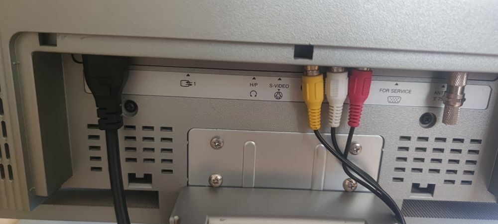 Телевізор LG RZ 20LZ50 lcd