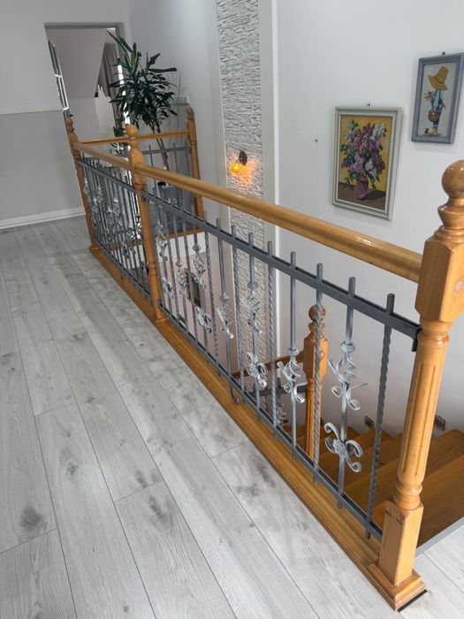 Schody Dębowe na metalowej konstrukcji