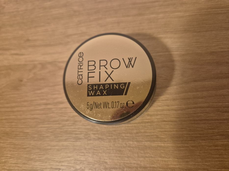 Catrice Brow Fix Shaping Wax - wosk do brwi
