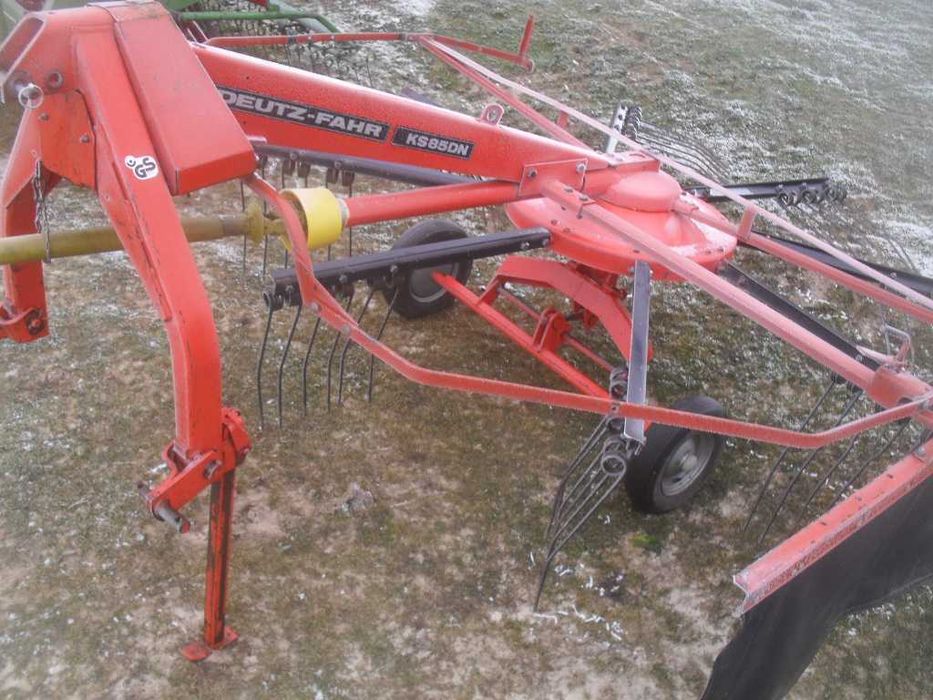 Przetrząsarka ,przewracarka, zgrabiarka , podgrabiarka, pająk do siana