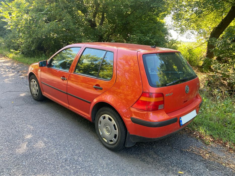 Volkswagen Golf 4 1.6 автомат