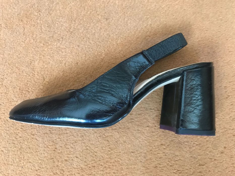 Sandálias/sapatos pretos pele Zara t. 37 como novos
