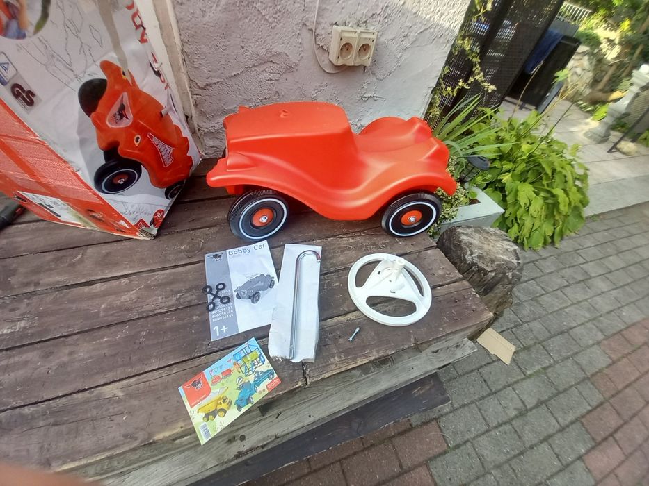 Samochód odpychacz BIG BOBBY CAR CLAS czerwony
