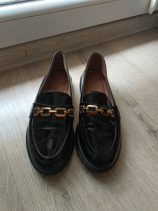 Mokasyny damskie lakierowane r.36