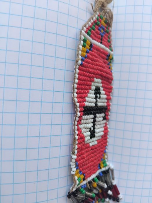 Антикварний котильйон, свастика, сварга