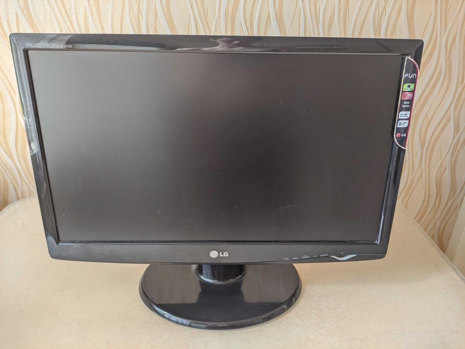 Монітор LG W2243S-PF