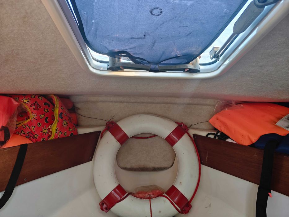 Barco JEANNEAU LEADER 545 - amarração na Marina em Olhão Pontão Nascente
