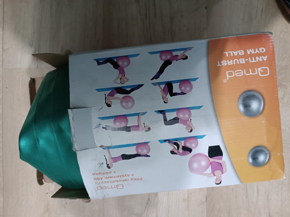 Piłka rehabilitacyjna z systemem ABS z pompką