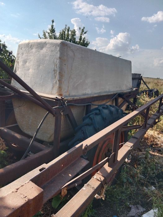 Обприскувач ОП-2000