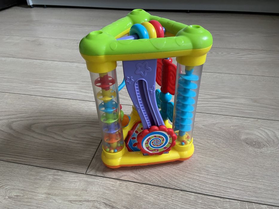 Развиваюча іграшка в гарному стані