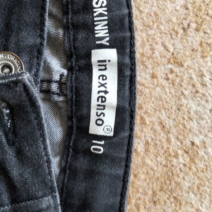 Czarne jeansy 140 cm
