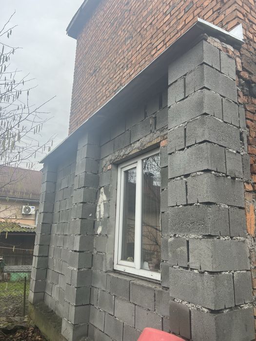Продаж будинку в центрі міста