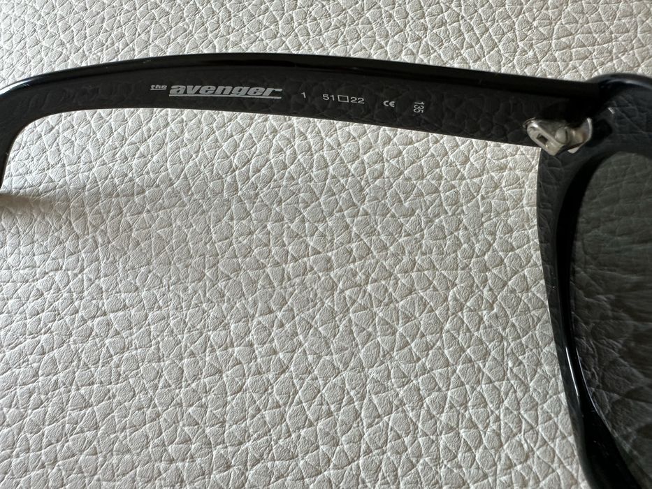 Óculos de sol CK Calvin Klein