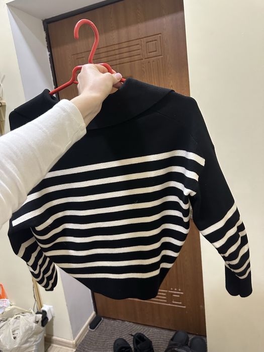 Світер від massimo