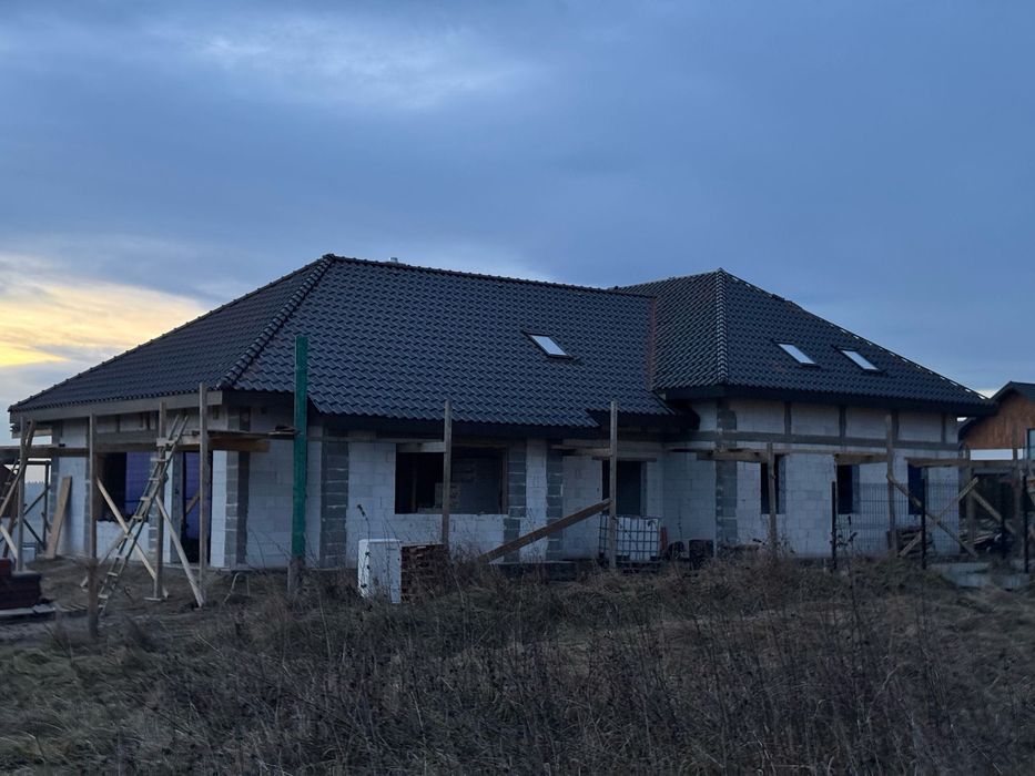 Firma budowlana, budowa domu