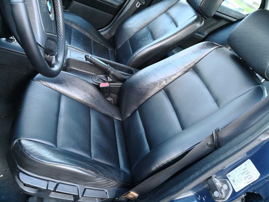 BMW E36 318is Sedan (1995) – 180.000 km – Original (Para Clássico / Restauro