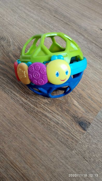 Погремушка мячик Bright Starts Звонкий мягкий мячик