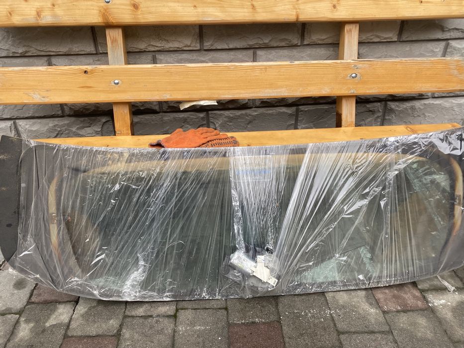 Citroen c4/ситроен с4 скло заднє