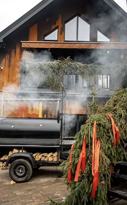 Виготовляємо та продаємо BBQ смокери й бочки  на колесах!