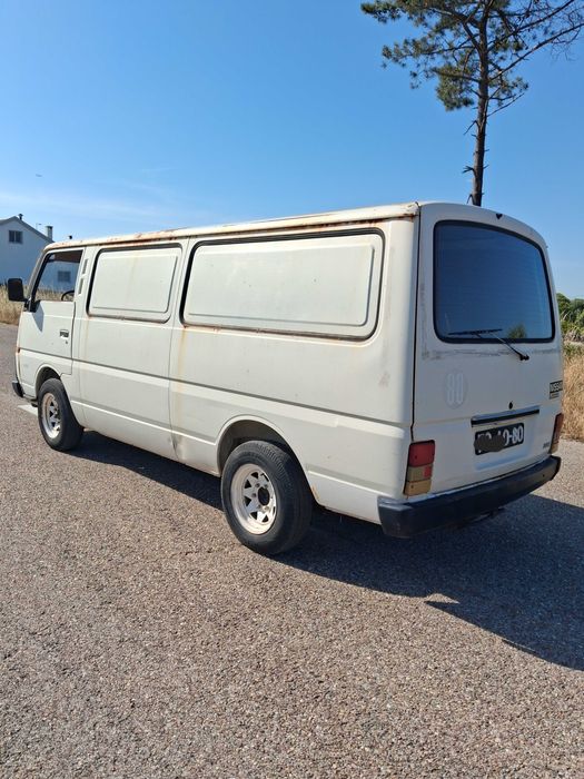 Nissan Urvan E23