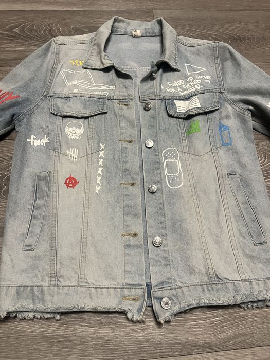 Курточка джинсова