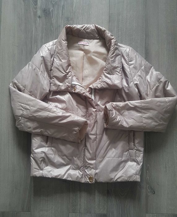 Beżowa lekka kurtka S