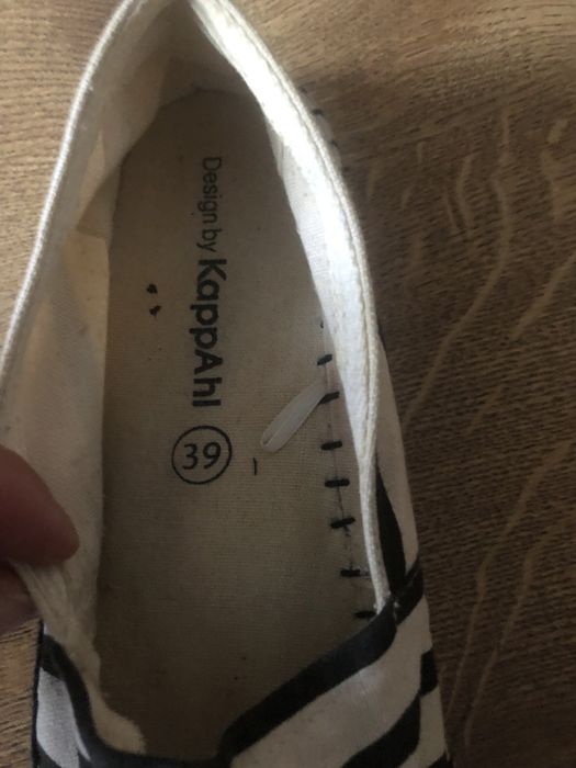 Espadryle w paski