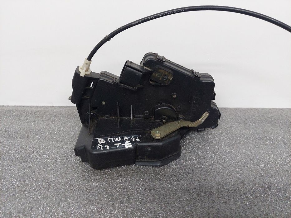 Fechadura / fecho porta trás esquerdo BMW 3 (E46)