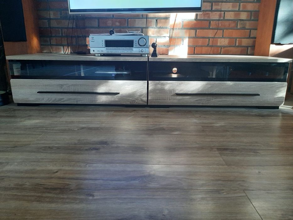 Szafki RTV jasne drewno