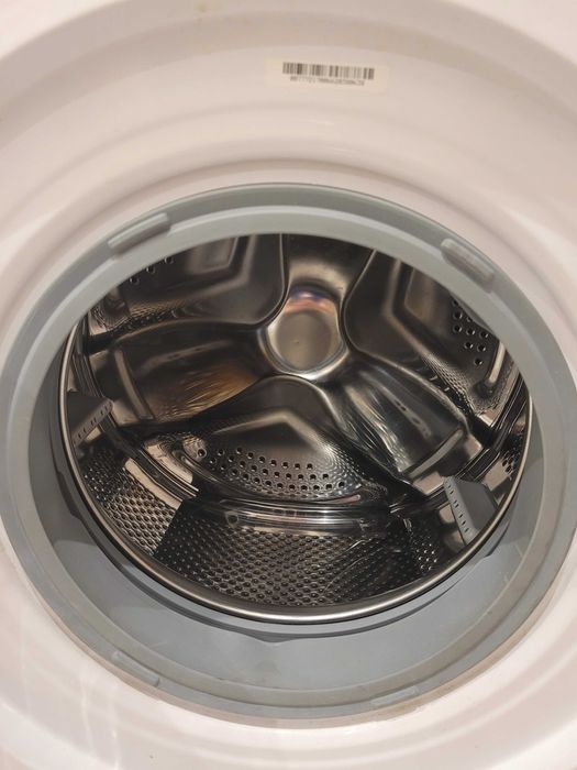 Pralka  Sharp  uszkodzona