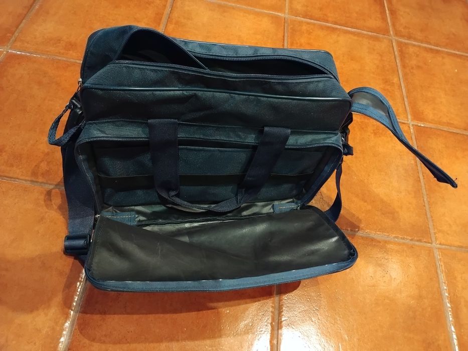 Mala de fisioterapia como nova, da Proft