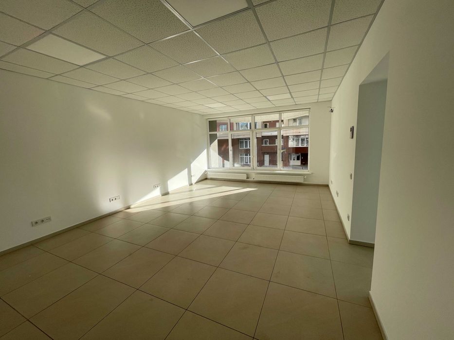 Приміщення під офіс на Митниці