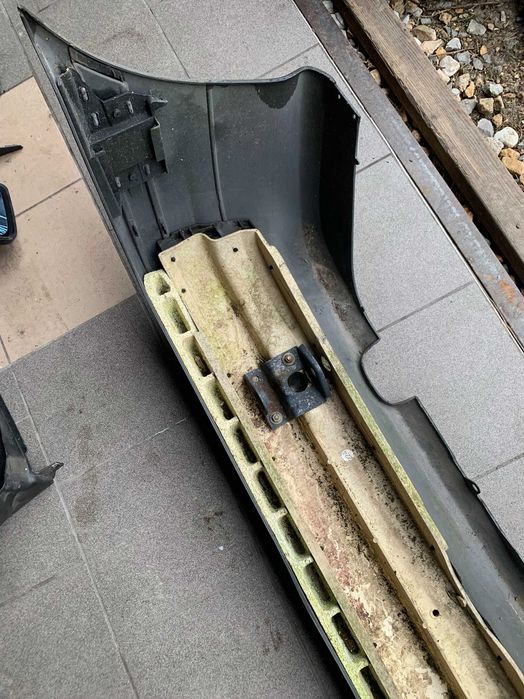 Bmw 3 e36 compakt compact zderzak tył kompletny nie lakierowany