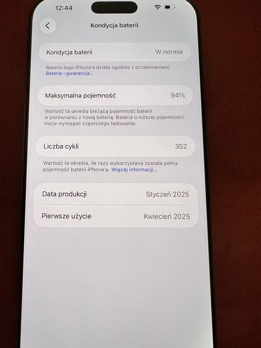 iPhone 16 Pro Max 256 GB  Desert Titanium  bateria 94%