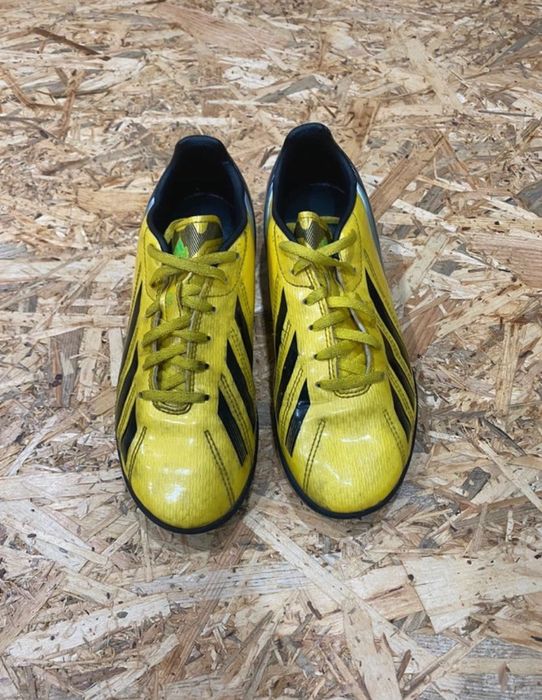 dziecięce buty piłkarskie Adidas
