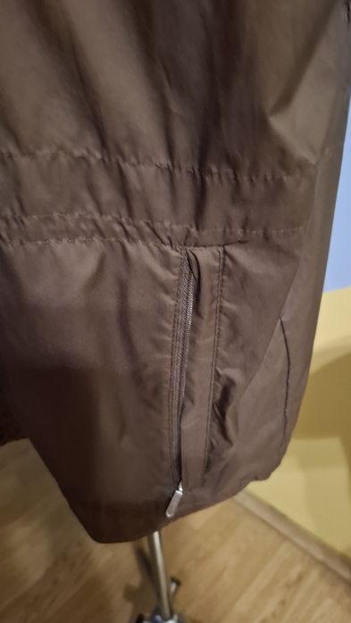 Bezrękawnik damski.