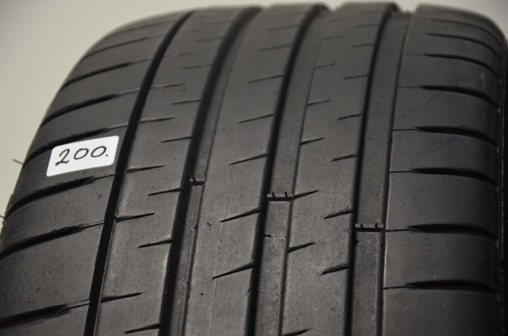 ROK 2023, 225/40 R19 Michelin Pilot Sport 4s Letnie para nr200