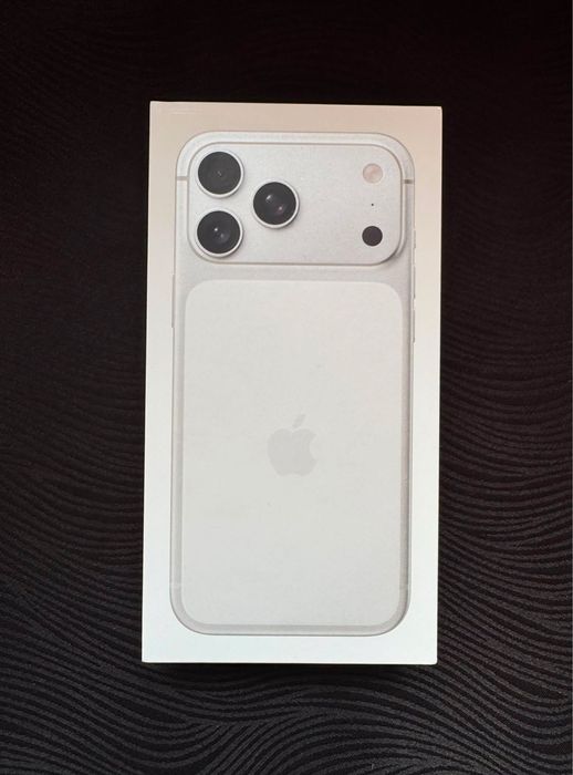 iPhone 17pro max 256gb