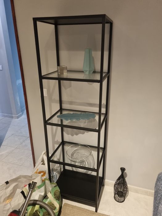 Estante IKEA Preta