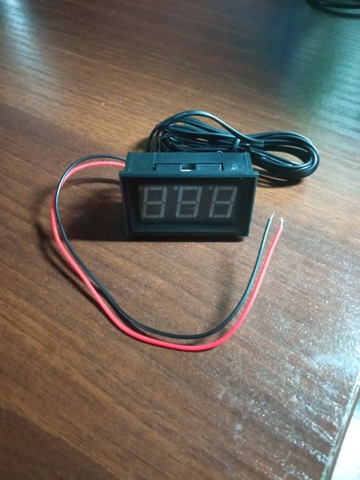 Термометр цифровий